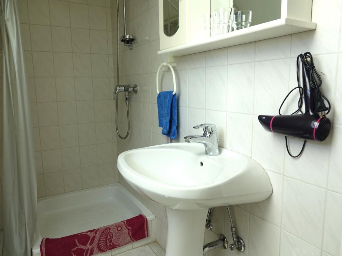 Quiet Room In Budapest Near Airport With Free Parking Eksteriør bilde